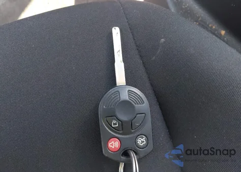 2017 Ford Focus S z USA, uszkodzony, nr VIN 1FADP3E22HL242670